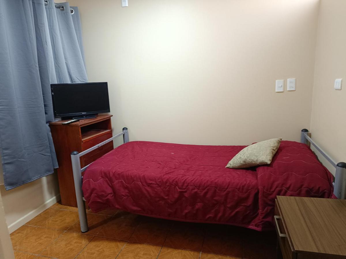 Hostal Ollague, Habitaciones Con Bano Privado Calama Zewnętrze zdjęcie