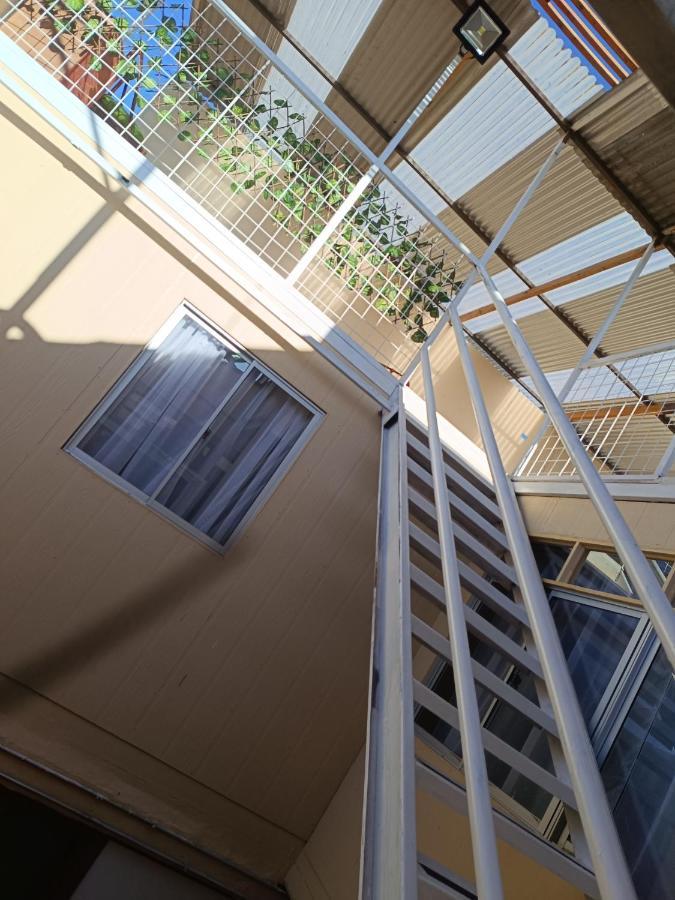 Hostal Ollague, Habitaciones Con Bano Privado Calama Zewnętrze zdjęcie