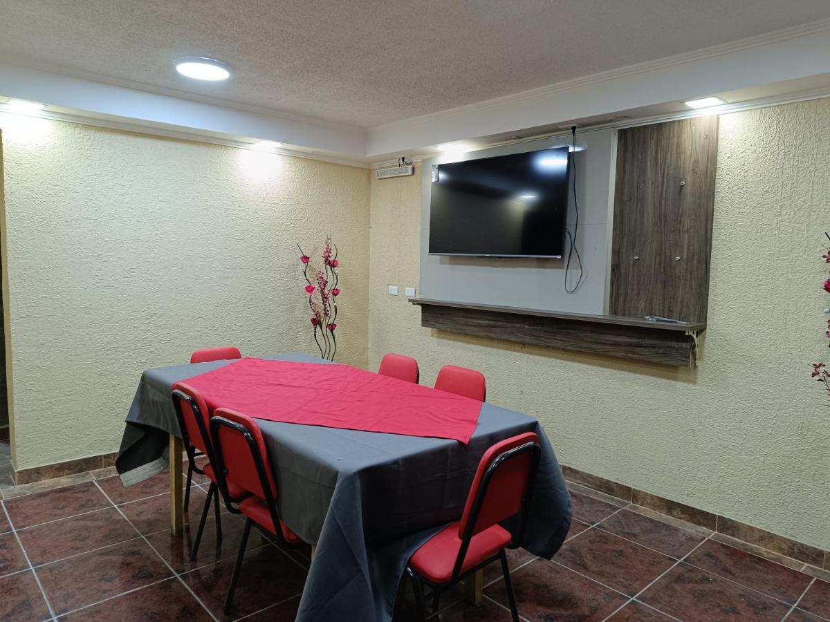 Hostal Ollague, Habitaciones Con Bano Privado Calama Zewnętrze zdjęcie