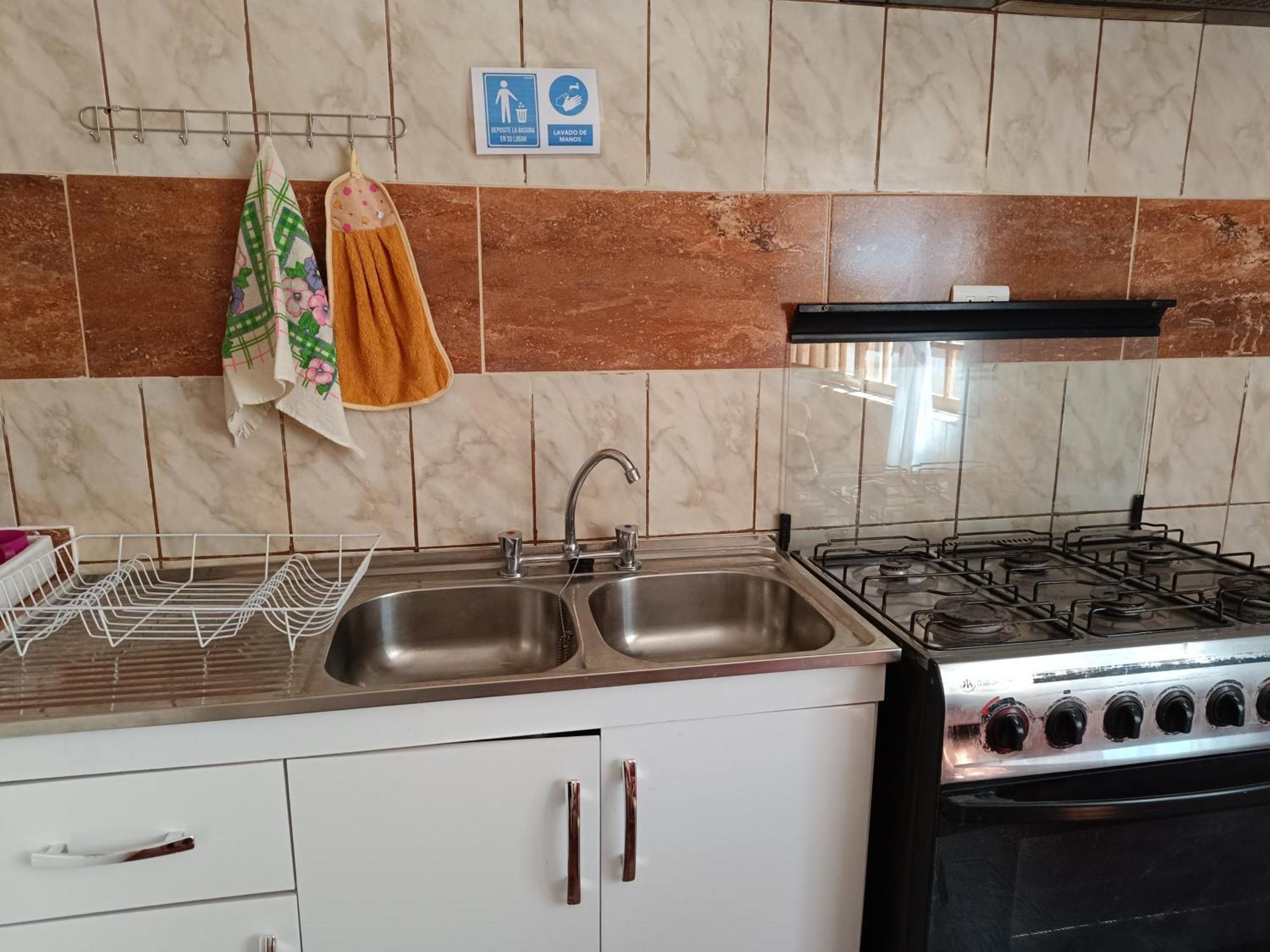Hostal Ollague, Habitaciones Con Bano Privado Calama Zewnętrze zdjęcie